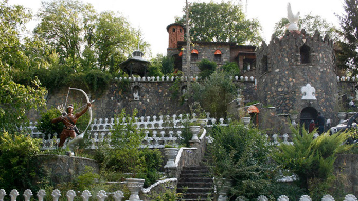 متل کندلوس نوشهر فضای بیرونی متل 3 متل کندلوس نوشهر فضای بیرونی متل 3