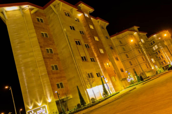 هتل یاس بندر انزلی نمای بیرونی 2