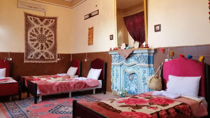 اقامتگاه بوم‌گردی نارگل اصفهان فضای داخلی اتاق ها 1