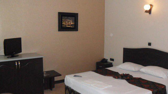 هتل عرش مشهد اتاق دو تخته دابل هتل عرش مشهد اتاق دو تخته دابل