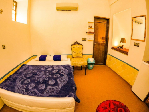 اقامتگاه بوم‌گردی خشت و خاطره یزد اتاق دو تخته دابل آریامهر 1