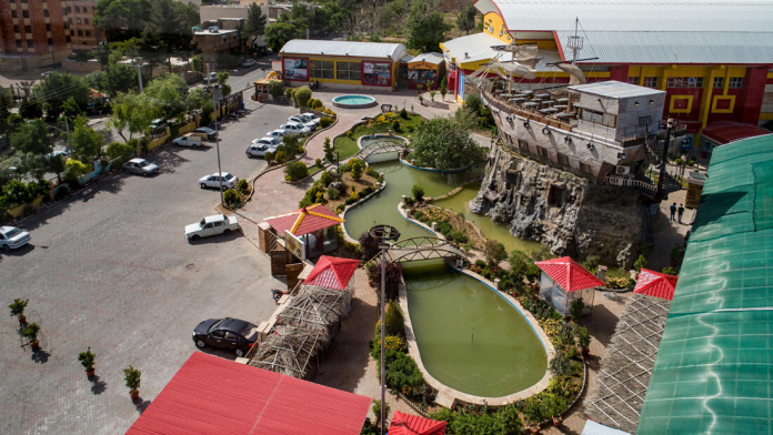 مجتمع گردشگری نور محلات فضای بیرونی مجتمع گردشگری 2 مجتمع گردشگری نور محلات فضای بیرونی مجتمع گردشگری 2