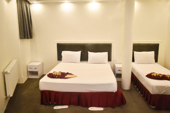 هتل خورشید مشهد اتاق سه تخته 2 هتل خورشید مشهد اتاق سه تخته 2