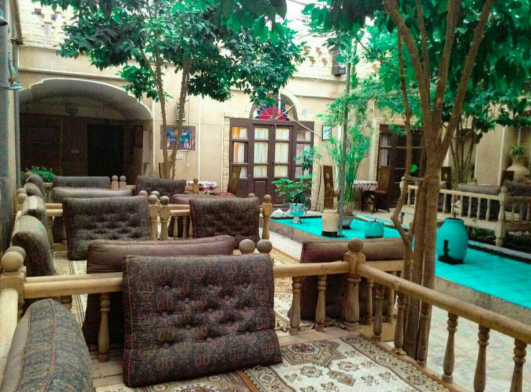 اقامتگاه سنتی سروش یزد فضای داخلی اقامتگاه 3 اقامتگاه سنتی سروش یزد فضای داخلی اقامتگاه 3