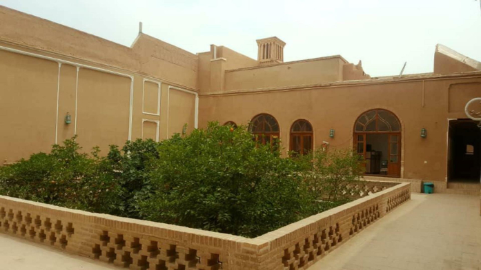 اقامتگاه سنتی سروش یزد فضای داخلی اقامتگاه 2 اقامتگاه سنتی سروش یزد فضای داخلی اقامتگاه 2