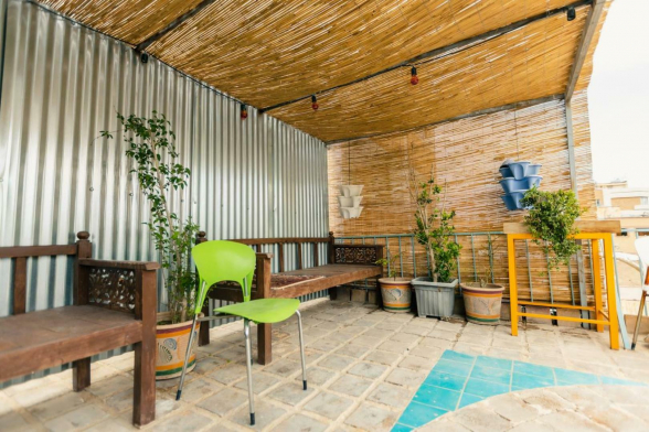 خانه مسافر رگ راگ اصفهان محوطه بیرونی