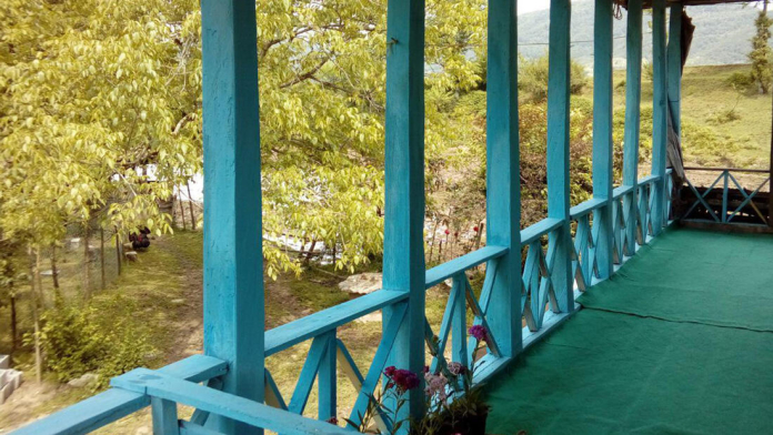 اقامتگاه بومگردی وارش رودبار فضای داخلی اقامتگاه 2 اقامتگاه بومگردی وارش رودبار فضای داخلی اقامتگاه 2