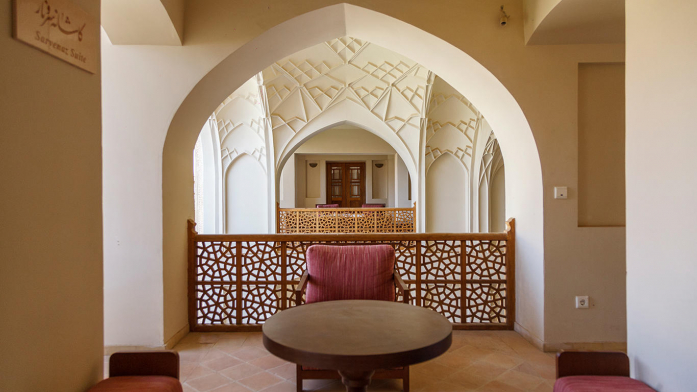 اقامتگاه سنتی سرای عامری ها کاشان فضای داخلی اقامتگاه 2 اقامتگاه سنتی سرای عامری ها کاشان فضای داخلی اقامتگاه 2