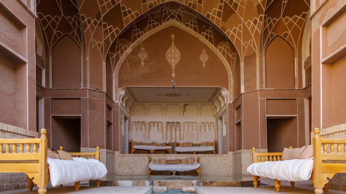 اقامتگاه سنتی سرای عامری ها کاشان فضای داخلی اقامتگاه 3 اقامتگاه سنتی سرای عامری ها کاشان فضای داخلی اقامتگاه 3