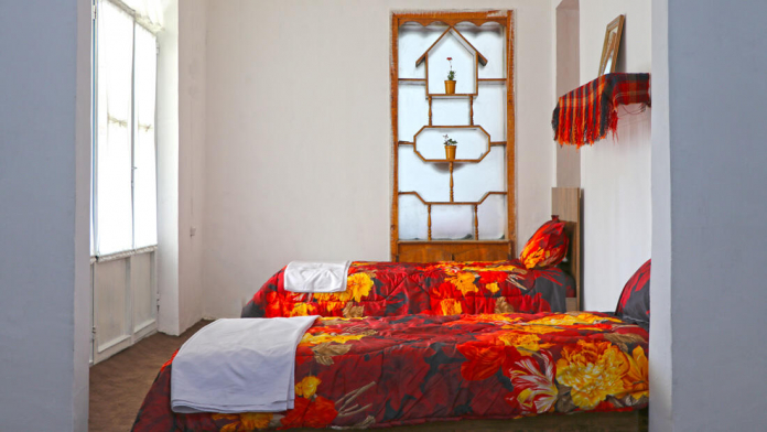 اقامتگاه سنتی ریوار کرمانشاه فضای داخلی اتاقها 6 اقامتگاه سنتی ریوار کرمانشاه فضای داخلی اتاقها 6