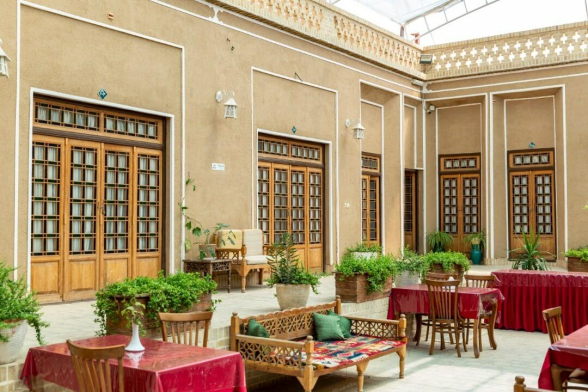 اقامتگاه سنتی پارسیک یزد فضای داخلی اقامتگاه