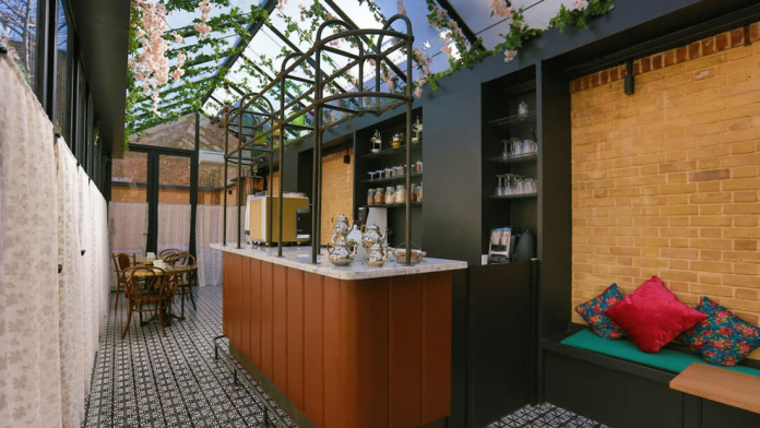 اقامتگاه سنتی نظامیه تهران کافی شاپ 1 اقامتگاه سنتی نظامیه تهران کافی شاپ 1