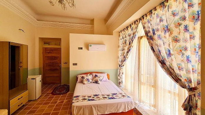 اقامتگاه سنتی بیتوته اصفهان فضای داخلی اتاق ها ۳