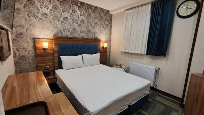 هتل قصر  نادری قم اتاق دو تخته دابل