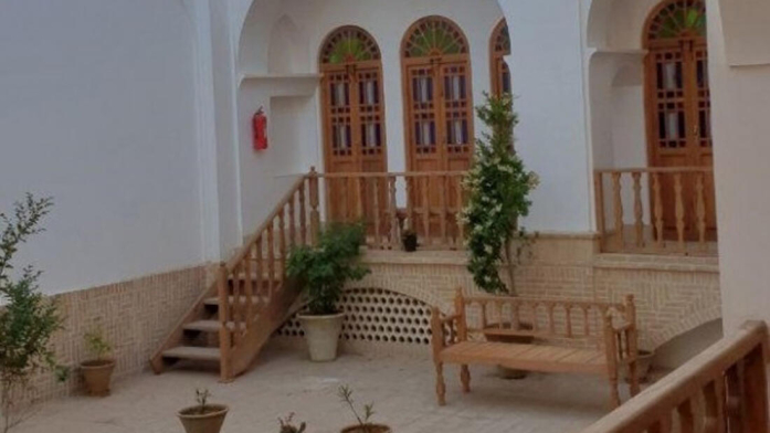 اقامتگاه سنتی گیواک کاشان فضای داخلی اقامتگاه ۳