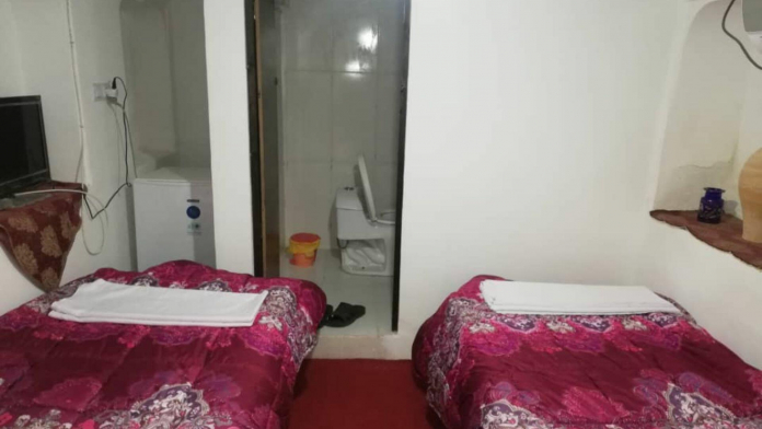 اقامتگاه بوم گردی عمارت قاجاریه اتاق دوتخته تویین 2