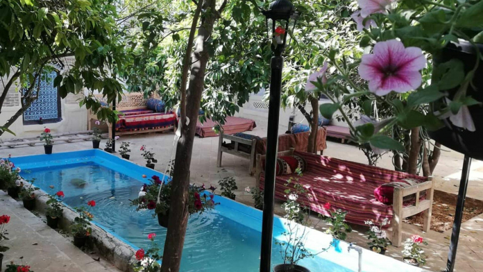 اقامتگاه بوم گردی عمارت قاجاریه فضای داخلی 2