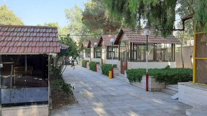 هتل استقلال زاهدان فضای بیرونی هتل