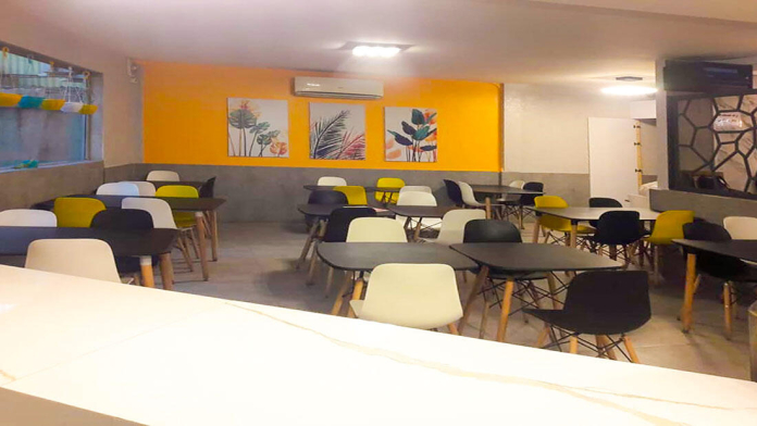 خانه مسافر هشت بهشت مشهد رستوران 2