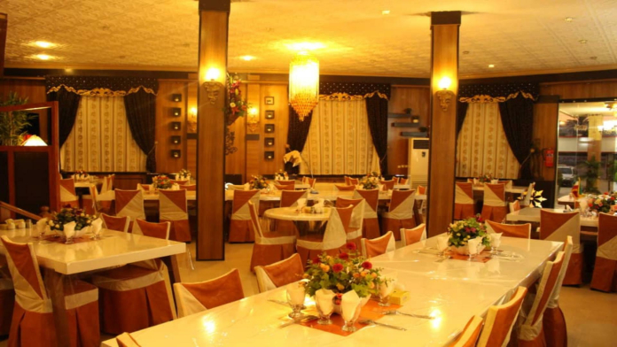 مجتمع گردشگری فرهمند جهرم رستوارن 1