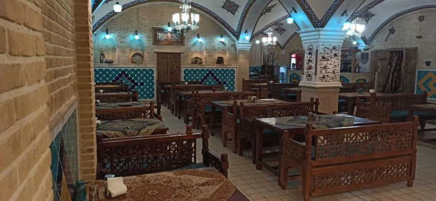 اقامتگاه سنتی هفت دری شیراز رستوارن 2