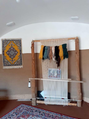 اقامتگاه بوم‌گردی آراد طبس فضای داخلی اتاق ها 2