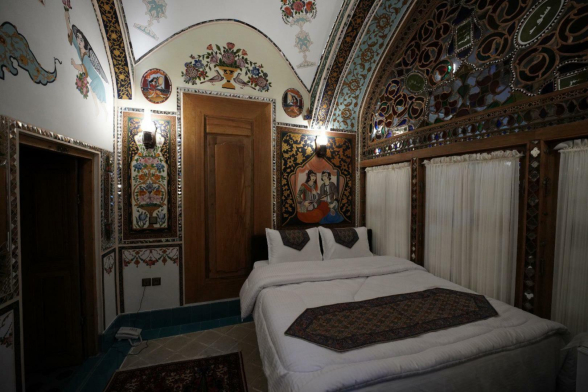 اقامتگاه سنتی شیخ لطف الله اصفهان اتاق شاه نشین اقامتگاه سنتی شیخ لطف الله اصفهان اتاق شاه نشین