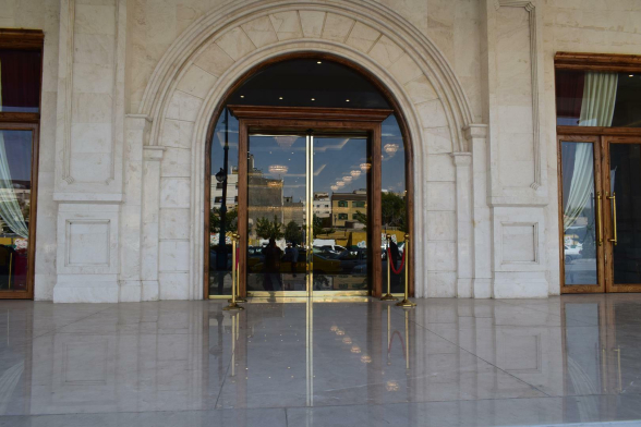 هتل شکوه شارستان مشهد نمای بیرونی