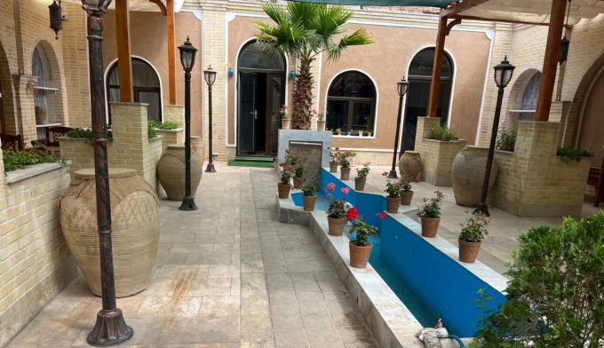 اقامتگاه سنتی کیخسرو کرمان فضای داخلی اقامتگاه 3 اقامتگاه سنتی کیخسرو کرمان فضای داخلی اقامتگاه 3
