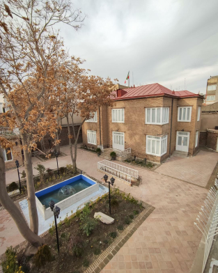 اقامتگاه سنتی اصالت مشهد فضای محوطه اقامتگاه سنتی اصالت مشهد فضای محوطه