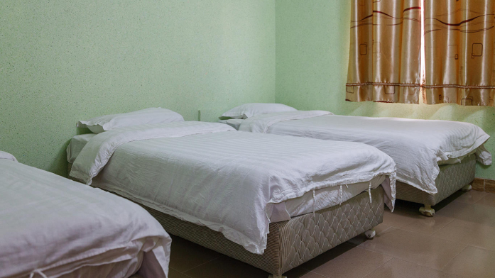 هتل آپادانا قشم اتاق سه تخته 2