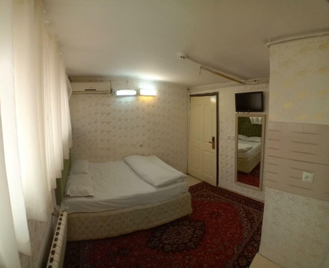 خانه مسافر ابراهیم نیا مشهد فضای داخلی سوئیت‌ها