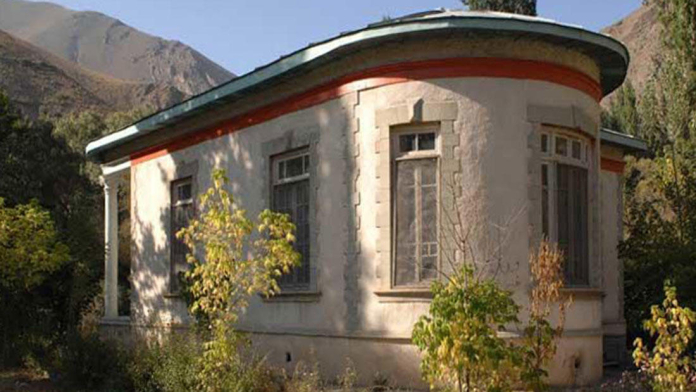 هتل باستانی نگین گچسر کرج فضای بیرونی هتل