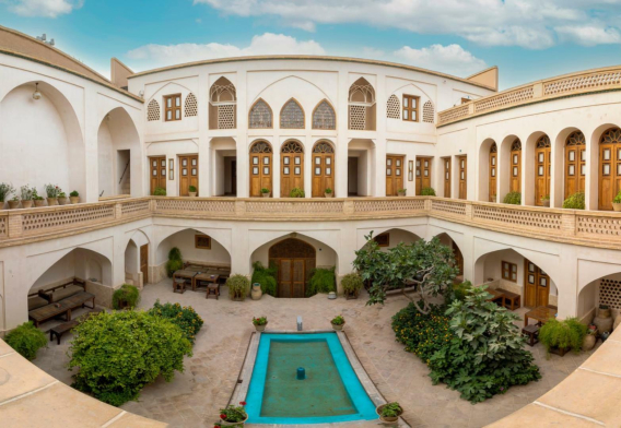 اقامتکاه سنتی خانه تاریخی احسان کاشان فضای داخلی اقامتگاه