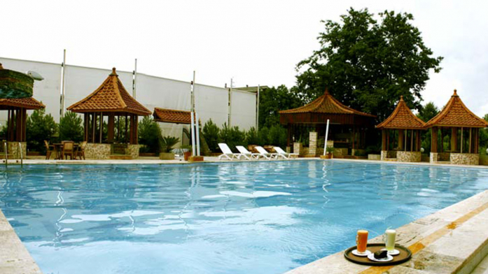 استخر هتل کوروش استخر هتل کوروش