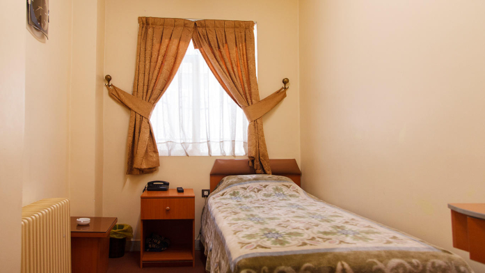 هتل پرستو تهران اتاق یک تخته هتل پرستو تهران اتاق یک تخته