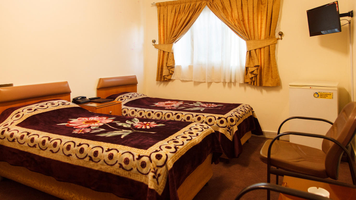 هتل پرستو تهران اتاق دو تخته تویین هتل پرستو تهران اتاق دو تخته تویین