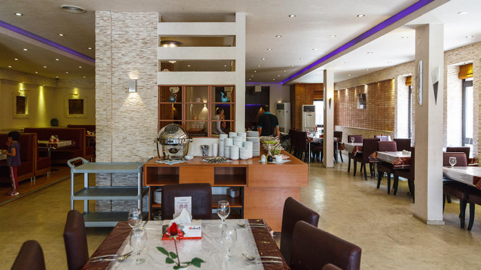 هتل خانه رز کاشان رستوران 2 هتل خانه رز کاشان رستوران 2