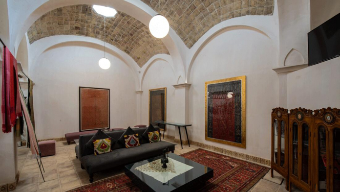 اقامتگاه سنتی خانهی منوچهری کاشان فضای داخلی اقامتگاه 5 اقامتگاه سنتی خانهی منوچهری کاشان فضای داخلی اقامتگاه 5