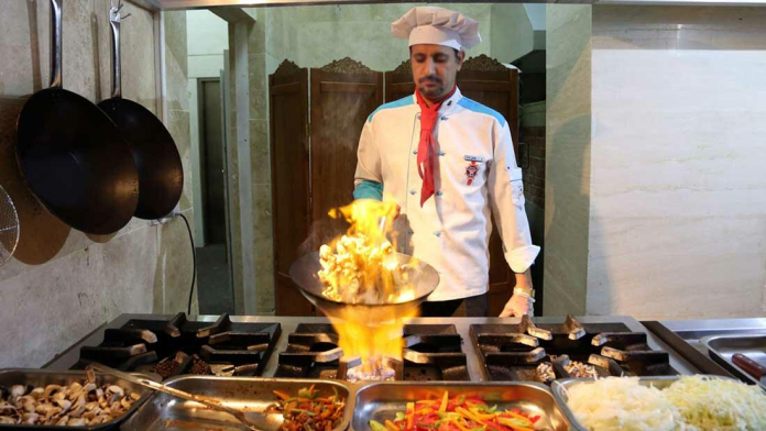 هتل آپارتمان بشری مشهد رستوران 4