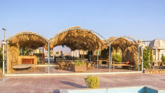 هتل نارنجستان طبس نمای بیرونی 4