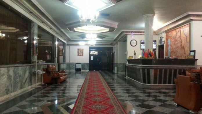 هتل لاله بناب لابی 3