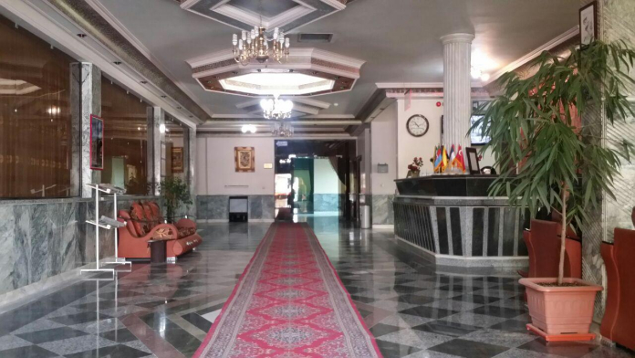 هتل لاله بناب لابی 1