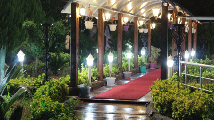 هتل بهشت تالاب بندر انزلی فضای بیرونی هتل 1 هتل بهشت تالاب بندر انزلی فضای بیرونی هتل 1