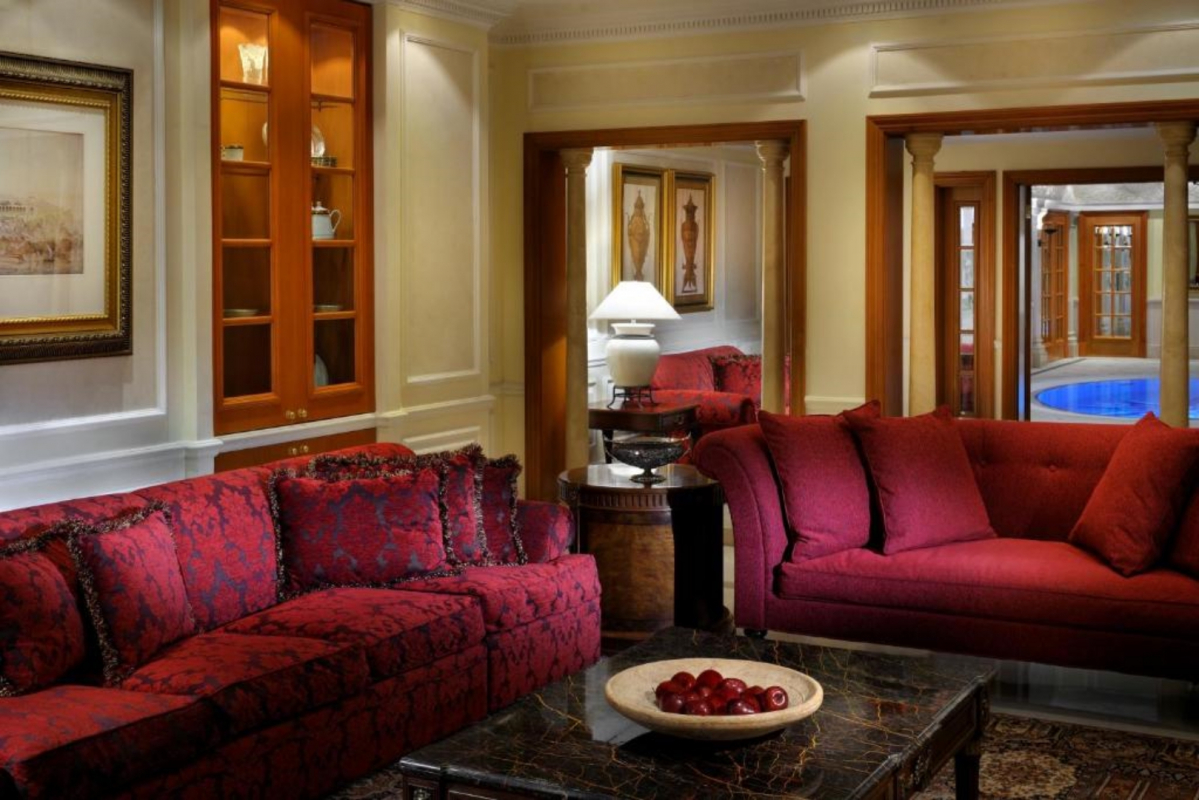 هتل بریستول این فضای داخلی اتاقها هتل بریستول این فضای داخلی اتاقها