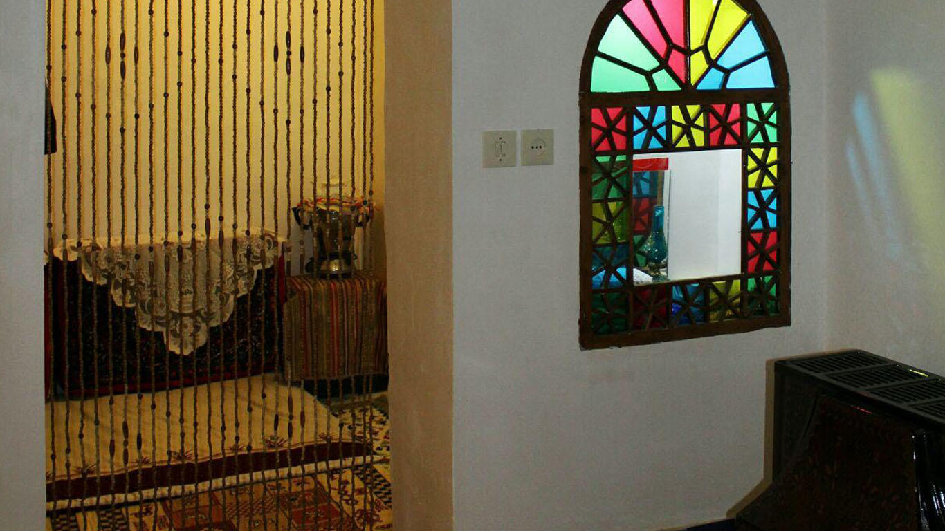 اقامتگاه بومگردی سرای مهرگرد مهریز فضای داخلی اتاق ها 3 اقامتگاه بومگردی سرای مهرگرد مهریز فضای داخلی اتاق ها 3