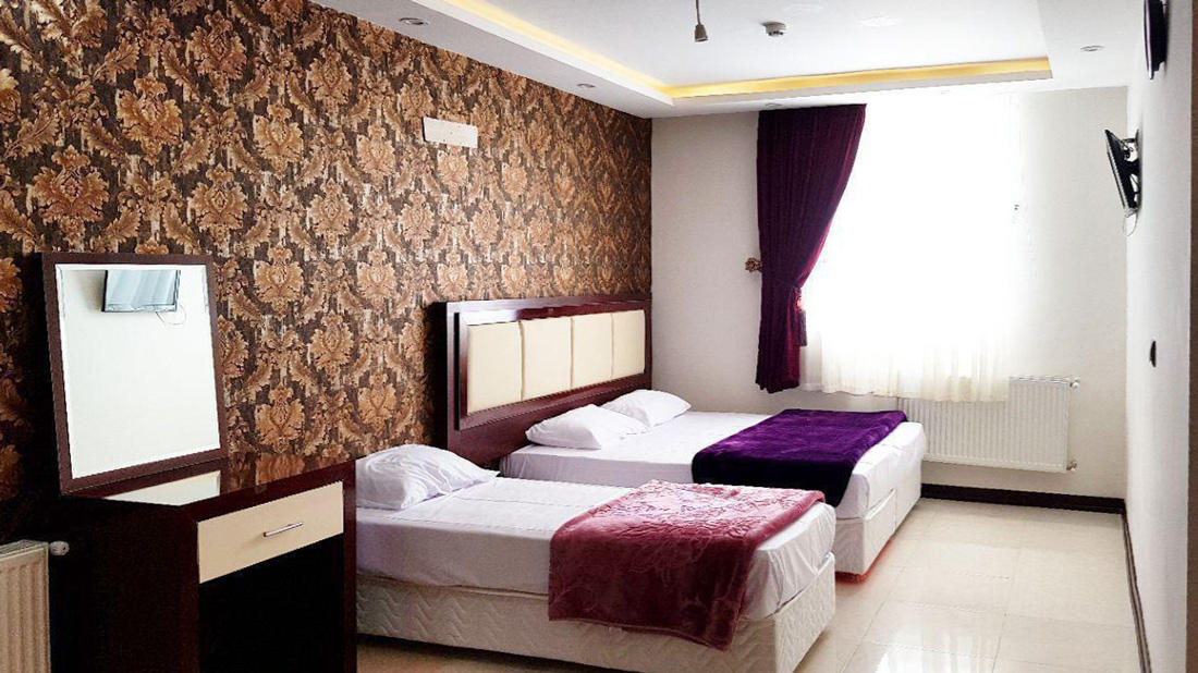 مهمانسرا مهسان مشهد اتاق سه تخته مهمانسرا مهسان مشهد اتاق سه تخته