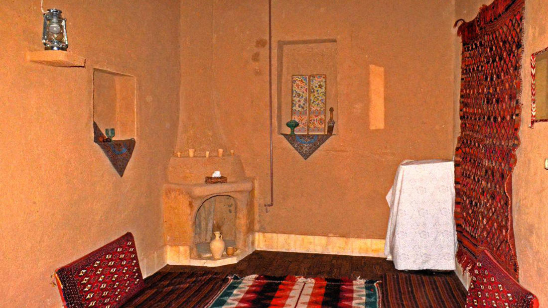 اقامتگاه بوم‌گردی خانه کالان مادر سلیمان فضای داخلی اتاق ها
