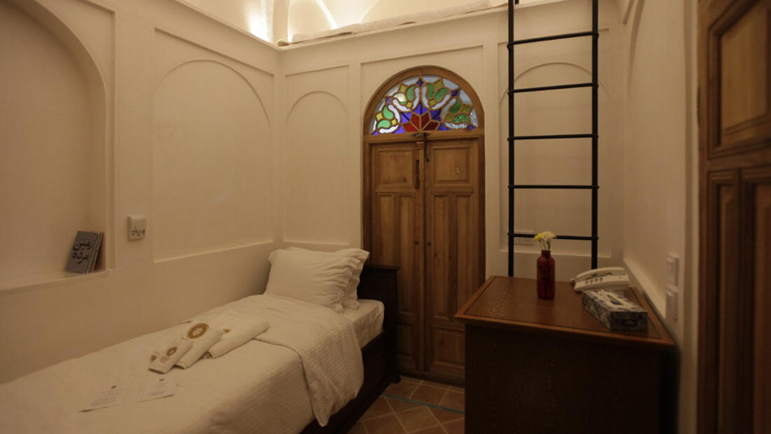 اقامتگاه سنتی سوریجان کاشان فضای داخلی اتاق ها 2 اقامتگاه سنتی سوریجان کاشان فضای داخلی اتاق ها 2