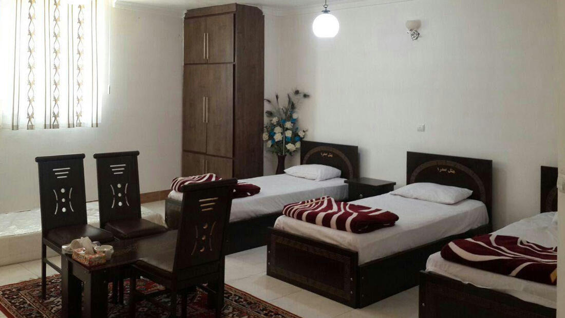 هتل صدرا ملکان اتاق سه تخته